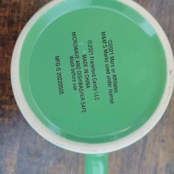 2020 M&M'S MS GREEN CHARACTER LIMITED EDITION COLLECTIBLE 12 oz CERAMIC MUG Eat - Picture 4 of 4
